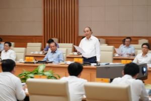政府总理阮春福主持政府党组与胡志明市市委工作会议