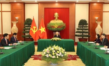 越南希望日本协助越南成功落实越共十三大所提出的发展计划和战略