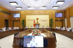 越南国会常委会第56次会议在河内开幕