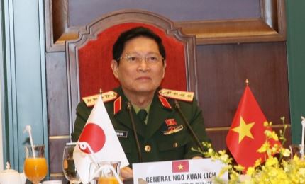 越南国防部长吴春历与日本防卫大臣岸信夫举行电话会谈