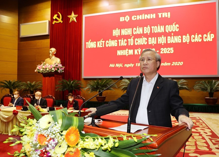 越共中央政治局委员、中央书记处常务书记陈国旺在会上发表讲话