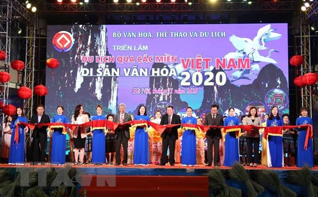 “2020年游览越南文化遗产之地”展览在河内开幕（图源：越南之声）