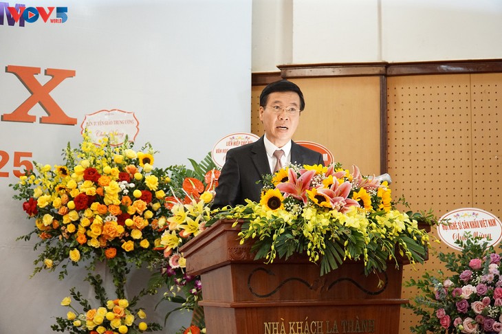 越共中央宣教部部长武文赏在会上发表讲话（图：VOV）