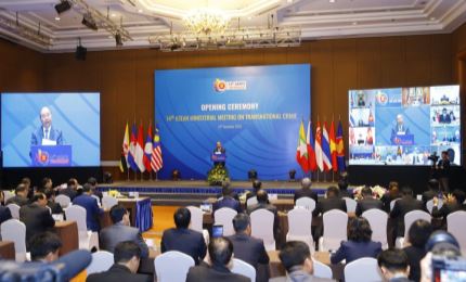 越南政府总理阮春福出席第14届东盟打击跨国犯罪部长级会议