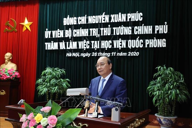 阮春福总理在与国防学院领导人举行的工作座谈上致辞（图源：越通社）