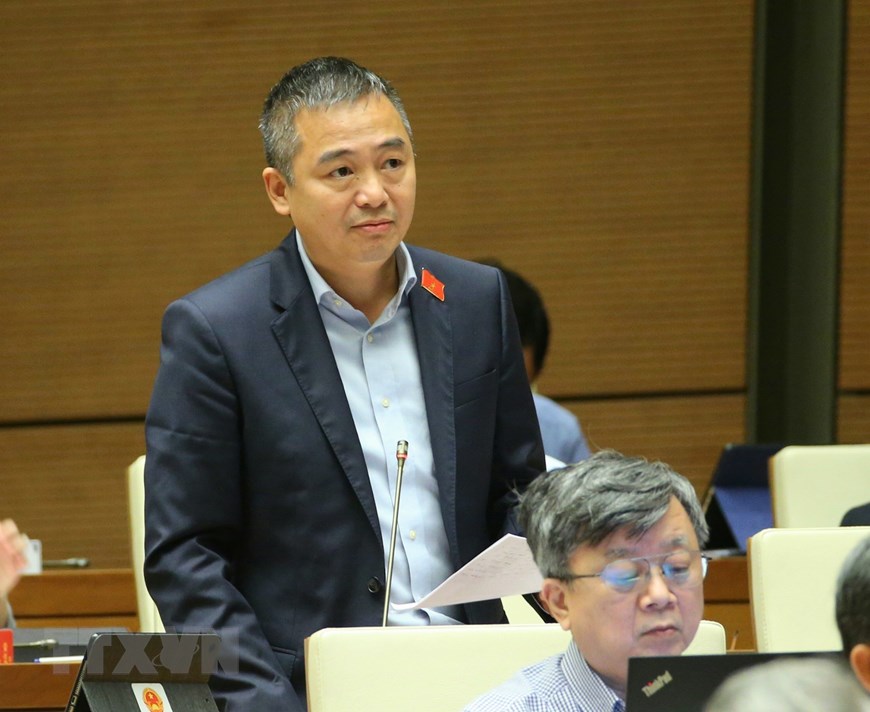 安江省国会代表在会上提出意见