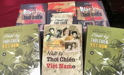《越南战争日记》所创两项国家纪录的公布仪式在河内举行