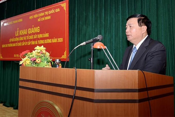 越共中央委员、胡志明国家政治学院院长阮春胜在仪式上致辞（图：CPV）