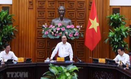 越南政府总理阮春福主持召开槟椥省领导班子会议