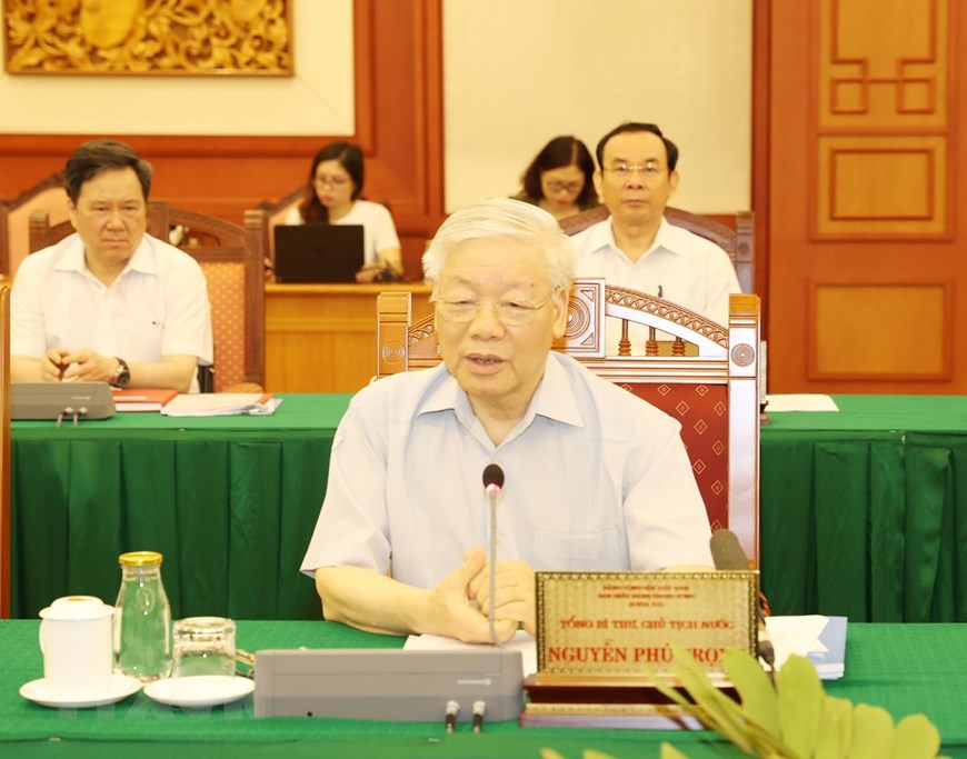 越共中央总书记、国家主席阮富仲在会上发表讲话
