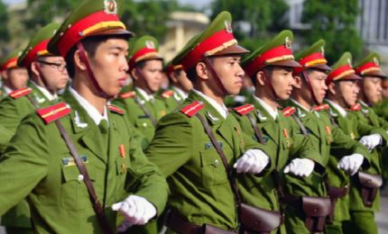 越南共产党关于建设和巩固国防安全的新思维