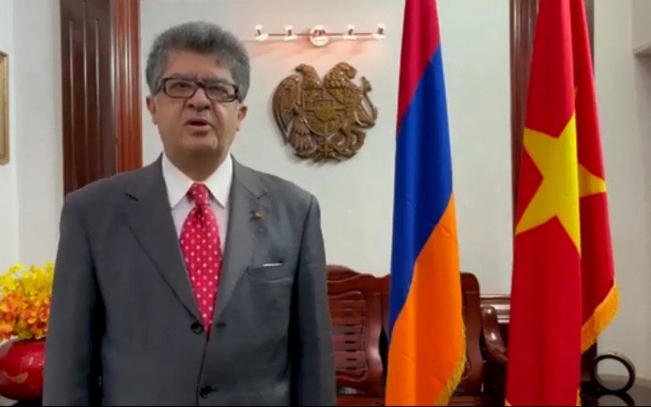 亚美尼亚驻越南大使瓦赫兰（Vahram Kozhoyan）
