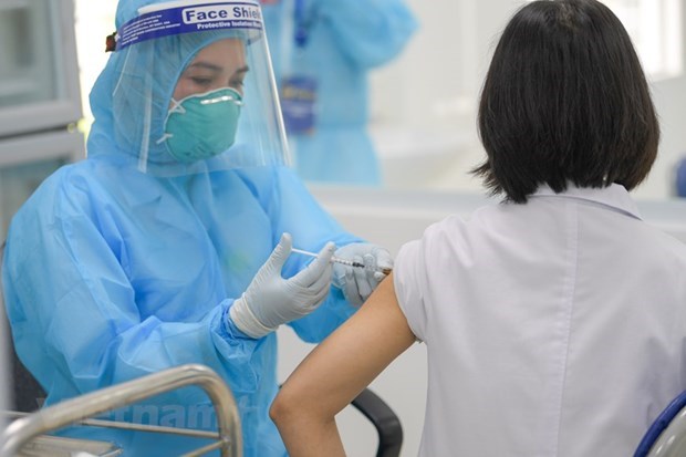 越南自3月8日开始进行新冠疫苗接种（图源：越通社）