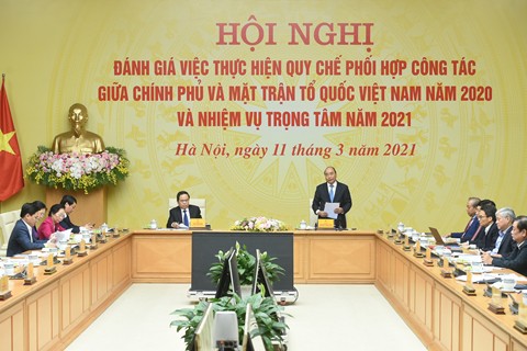 阮春福总理在会上发表讲话（图源：越通社）