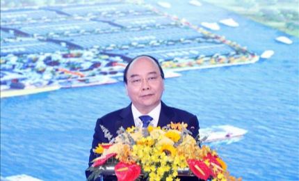 阮春福总理：隆安省要注重将可持续发展与保护环境相结合