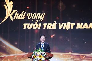 2020年越南十佳优秀青年和十佳展望青年表彰大会在河内举行