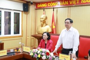越共中央组织部部长职务交接仪式在河内举行