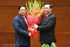新任越南政府总理范明正宣誓就职（组图）