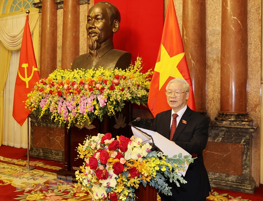 越共中央总书记、前国家主席阮富仲在交接仪式上发表讲话