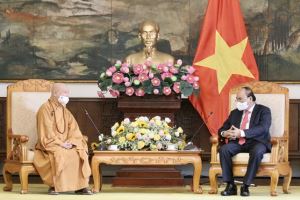 阮春福主席：越南党和国家一贯推行宗教信仰自由政策