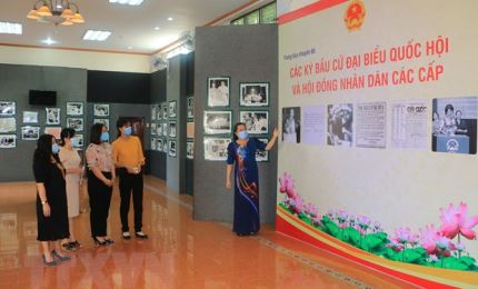 历届越南国会选举专题展在永隆省举行
