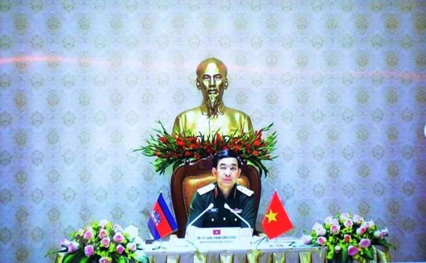 越共中央政治局委员、中央军委副书记、国防部长潘文江上将