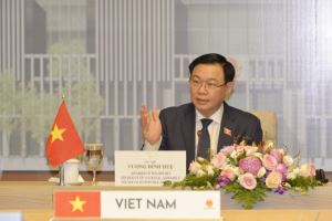越南国会主席王廷惠：为越南食品进军文莱市场打造便利条件