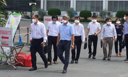 越南卫生部工作代表团视察胡志明市热带疾病医院疫情防控工作